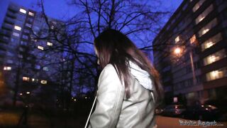 PublicAgent - Vivien (E74) Anale Amatoriale