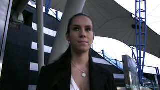 PublicAgent - Lola (E156)