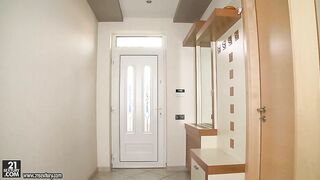 Kiara Lord Offline Erotica (2014)