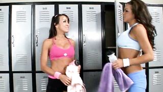 RealityKings.com - lifting labias