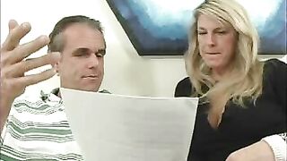 Moms Teachnig teens - gabby e amber