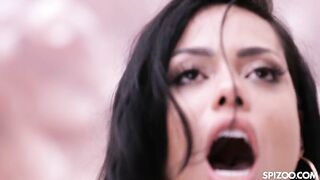 Leopard Hottie Canela Skin Gratifying Anal Sex