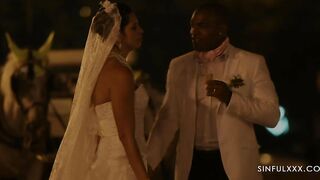 Kira Queen vs Aaron Rock